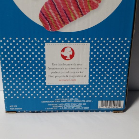 Stitch Studio Sock Loom Loom + 1 Hook - Picture 7 of 8